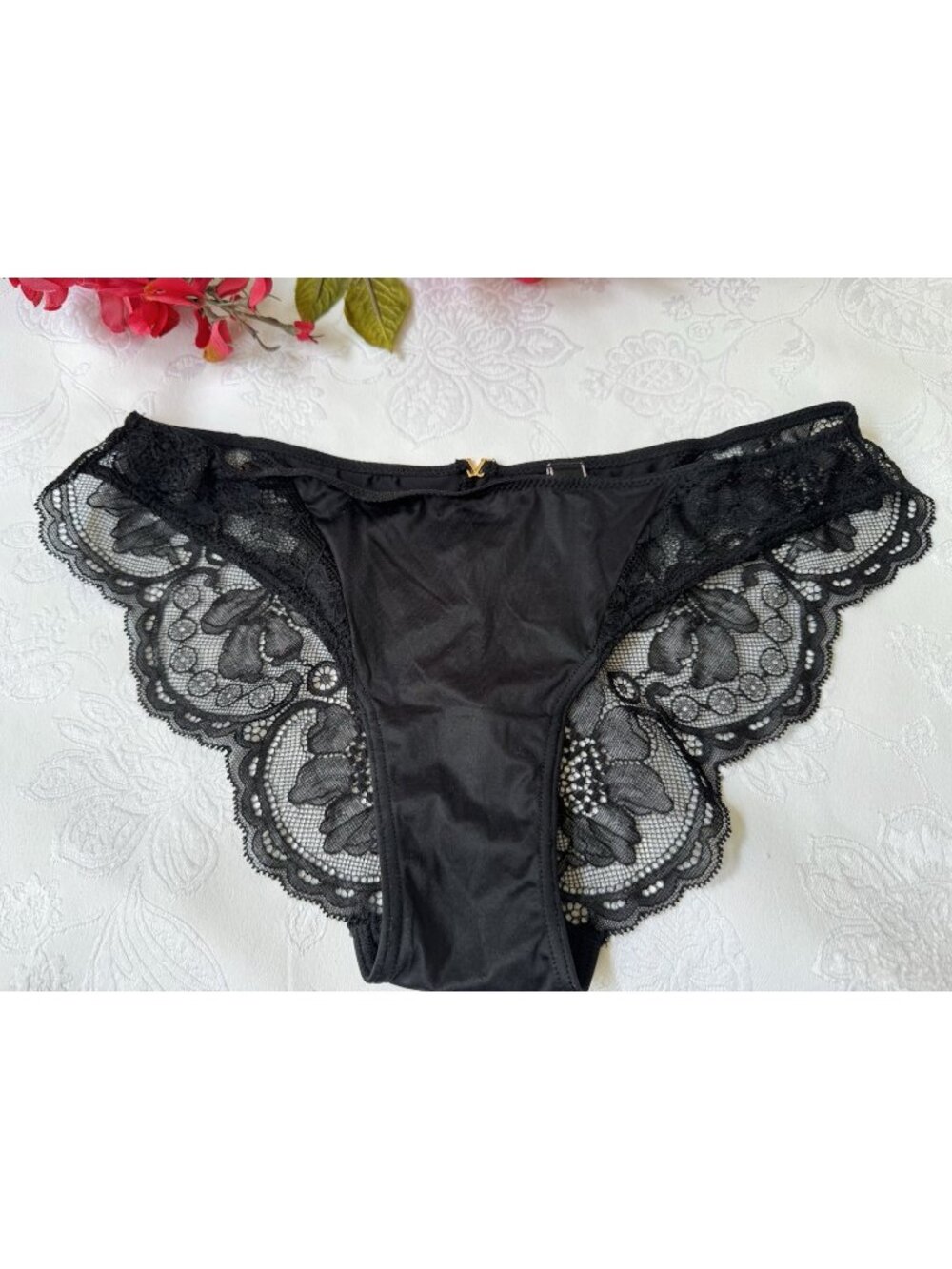 VICTORIA'S SECRET S BLACK SILKY FRONT LACE CHARM CHEEKINI TANGA PANTIES NWT